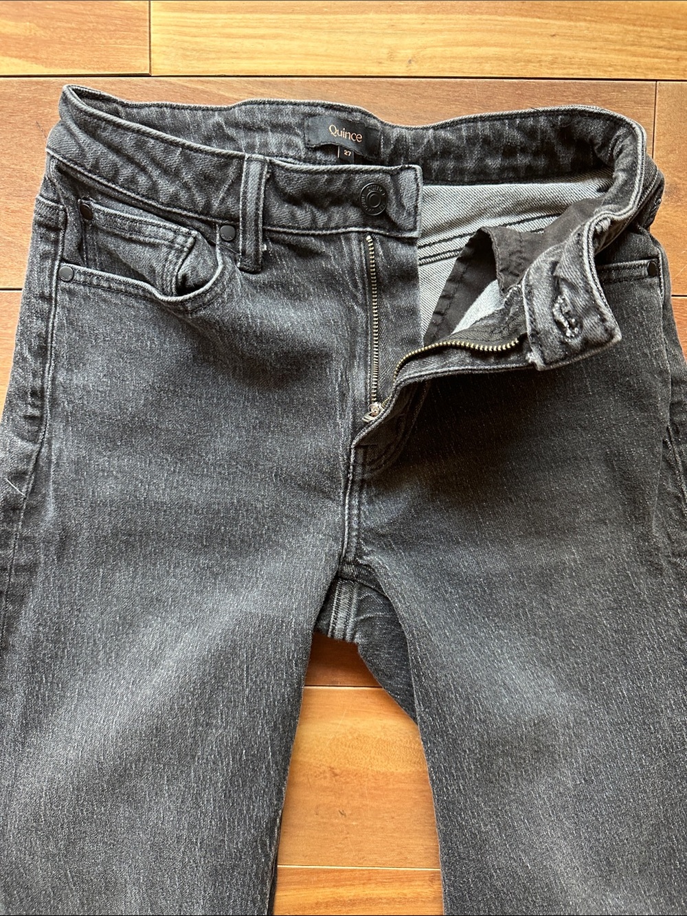 Quince Women’s Relaxed Straight Jeans 27 Inseam 28” - Picture 4 of 13